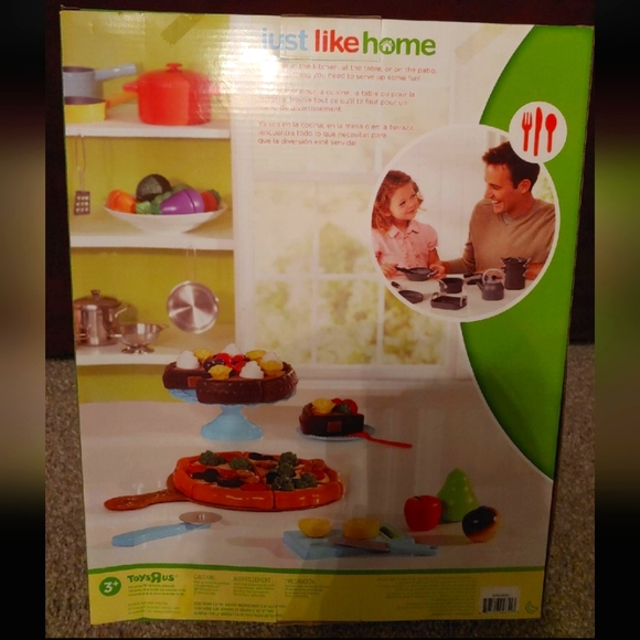 Kid's Non-Stick Cookware Set - Picture 2 of 3